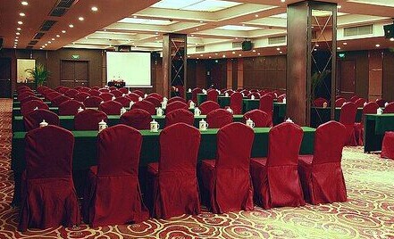 杭州四星级涉外会议酒店，客房115间大小会议厅及宴会厅多个